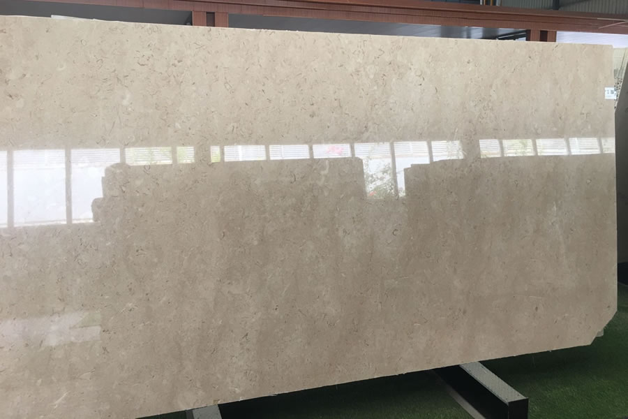 Kaerk Beige
